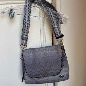 LULU LEMON Crossover Bag